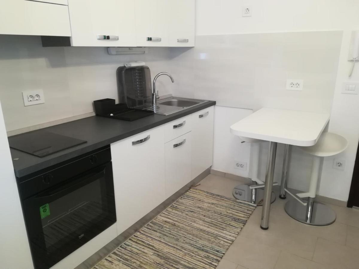 נין Apartment Rossella מראה חיצוני תמונה