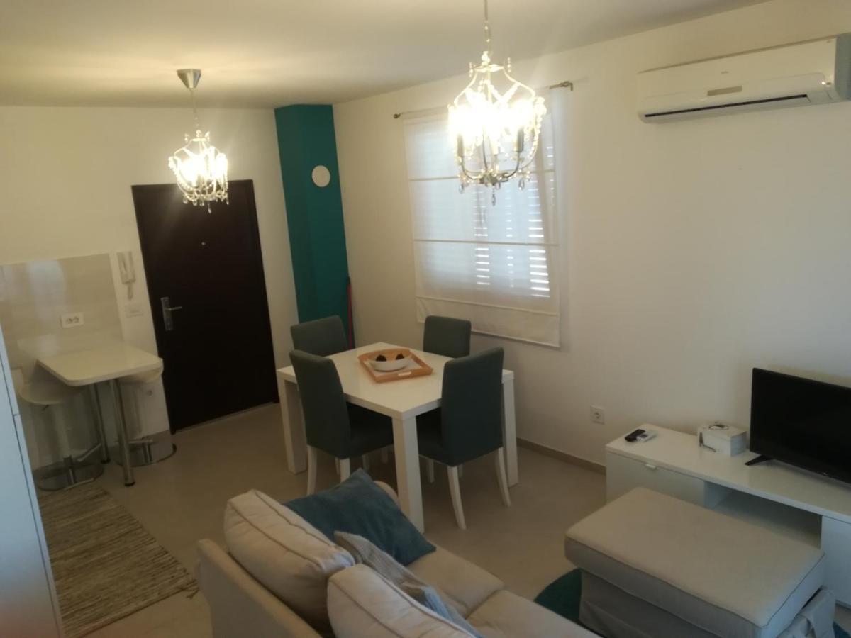נין Apartment Rossella מראה חיצוני תמונה