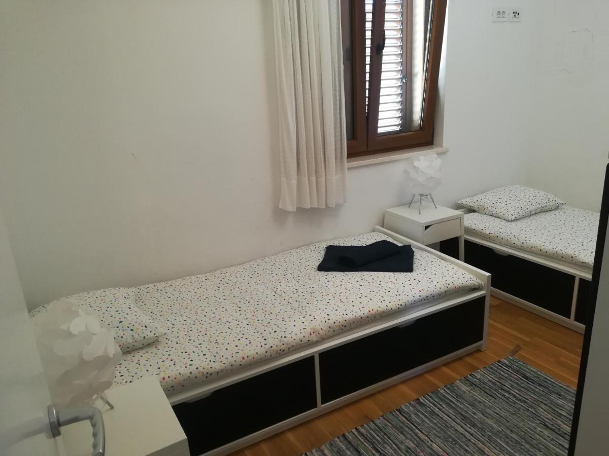 נין Apartment Rossella מראה חיצוני תמונה