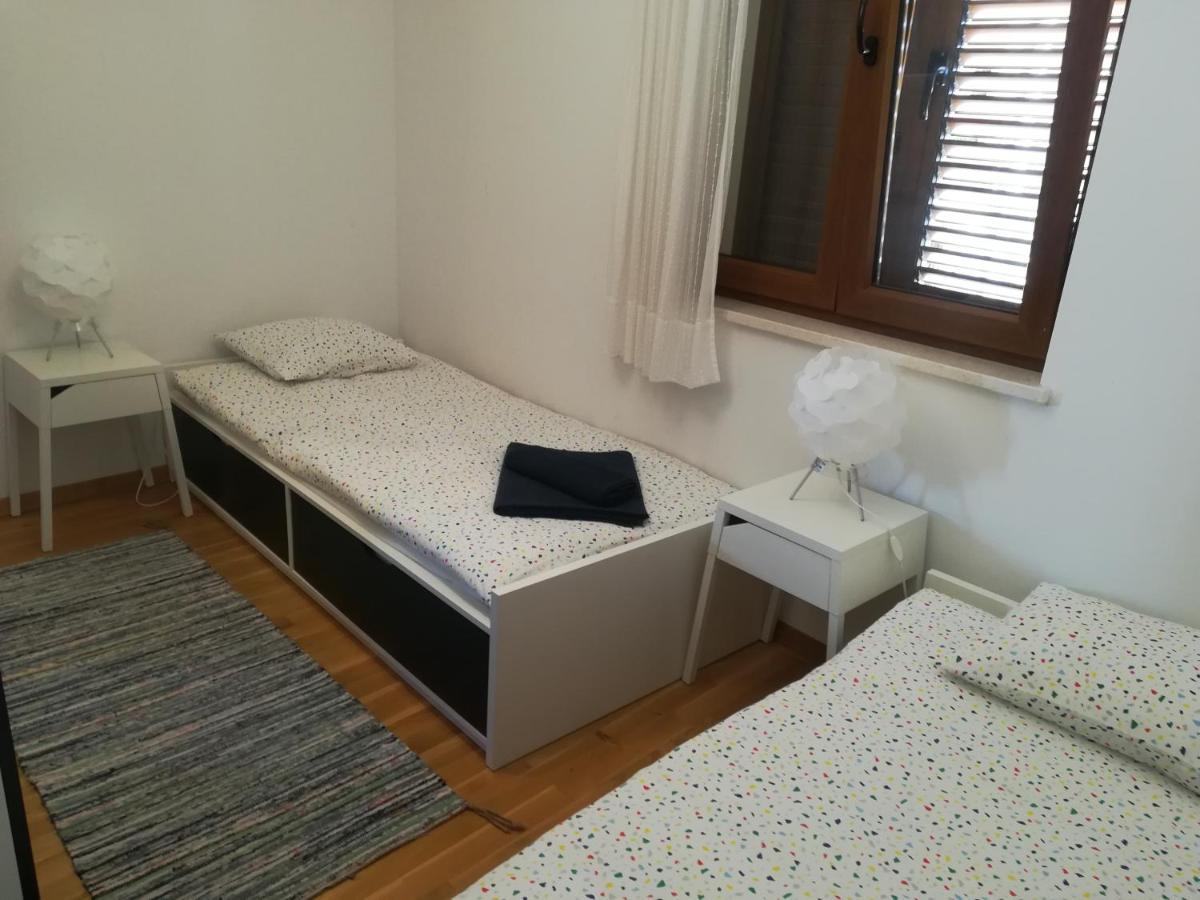 נין Apartment Rossella מראה חיצוני תמונה